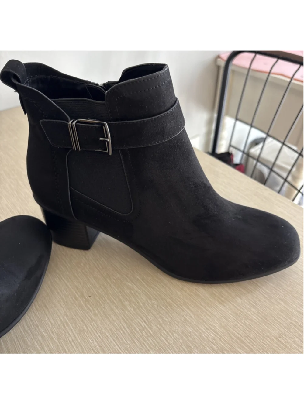 Kenneth Cole Blk Suede Ankle Boots Women 9.5 Block Heel Buckle Strap 1167